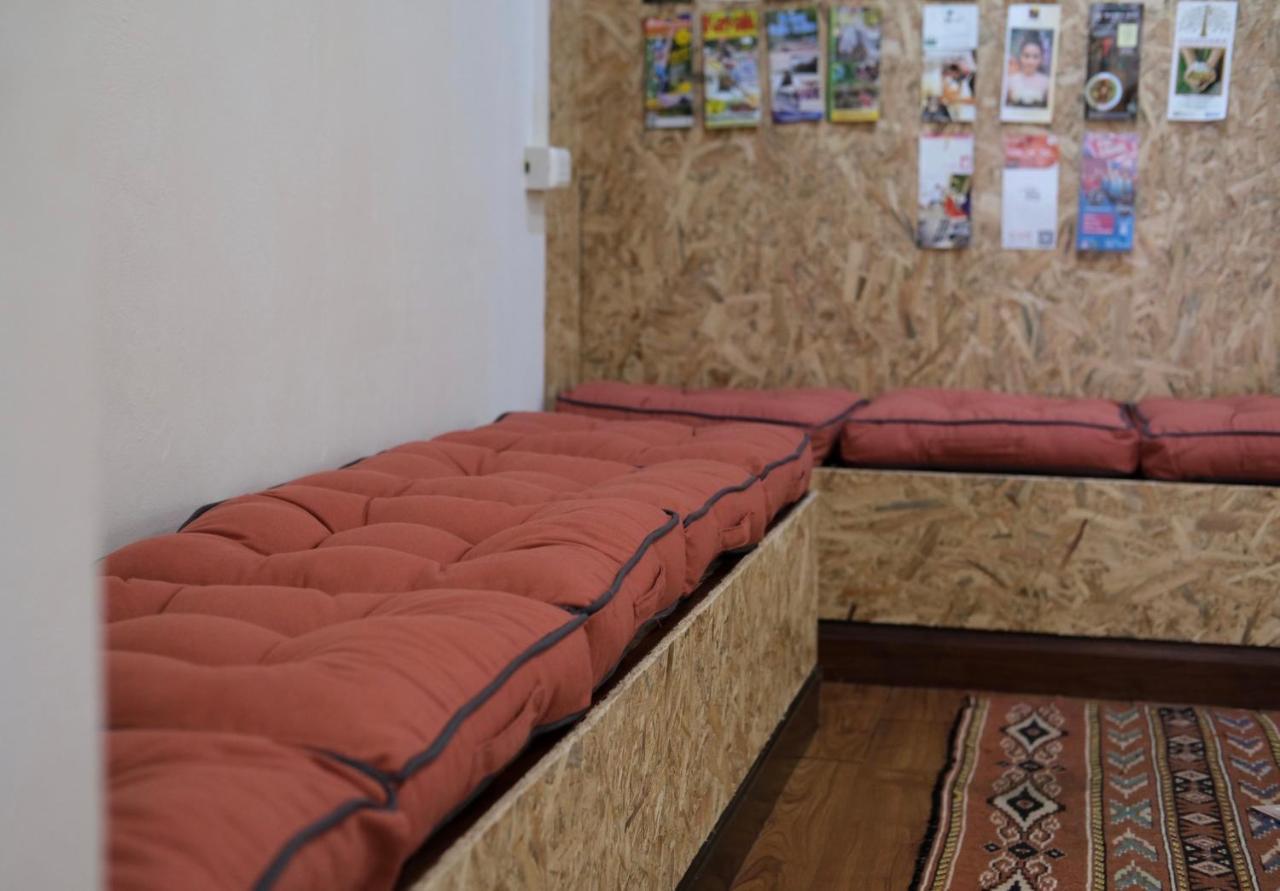 @Home Hostel Wua Lai 치앙마이 외부 사진