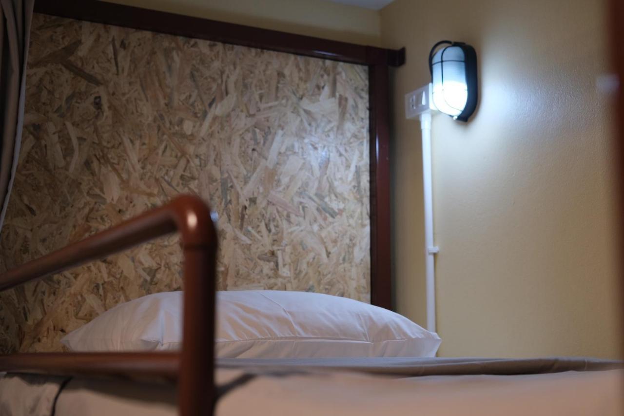 @Home Hostel Wua Lai 치앙마이 외부 사진