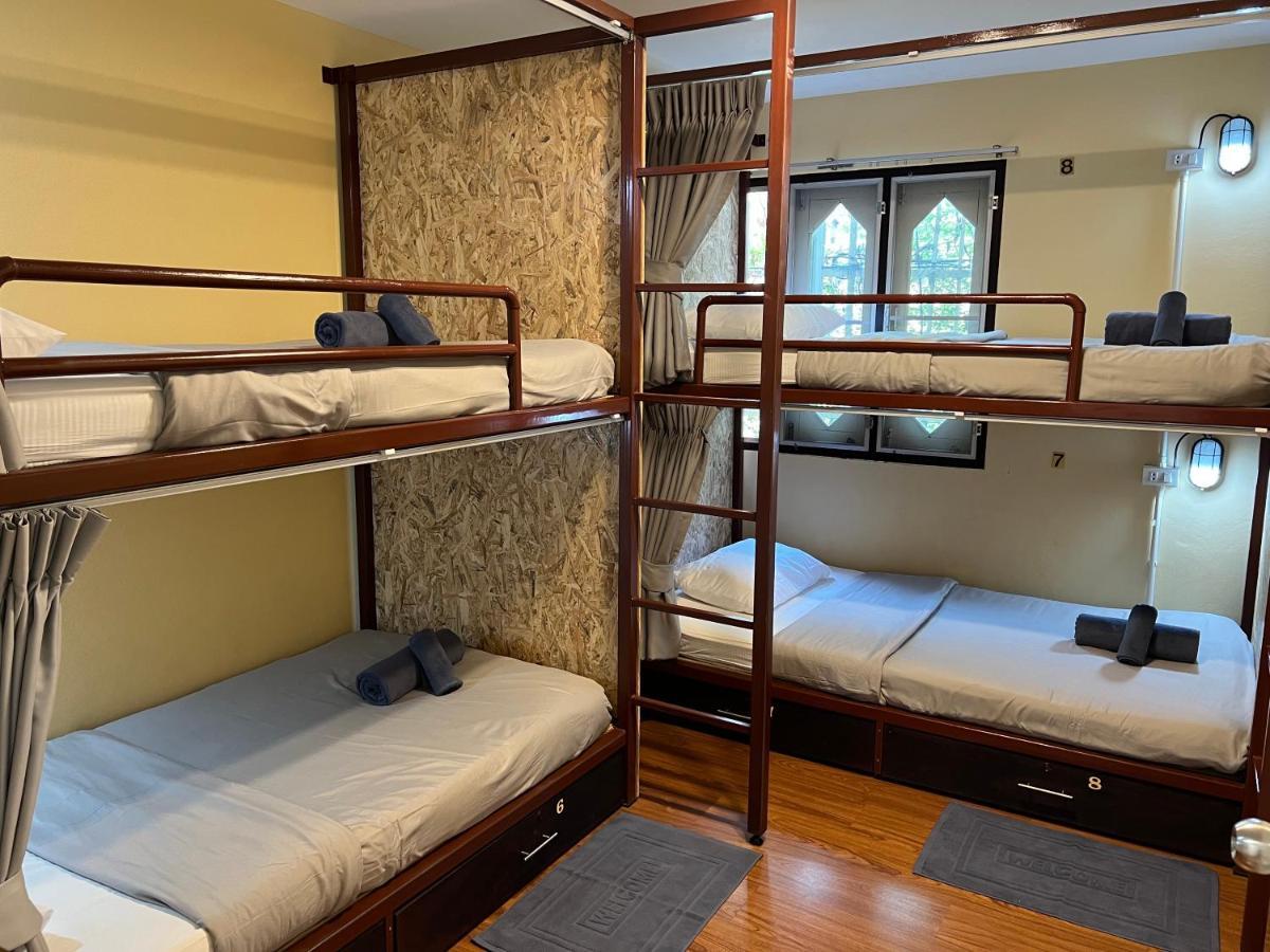 @Home Hostel Wua Lai 치앙마이 외부 사진